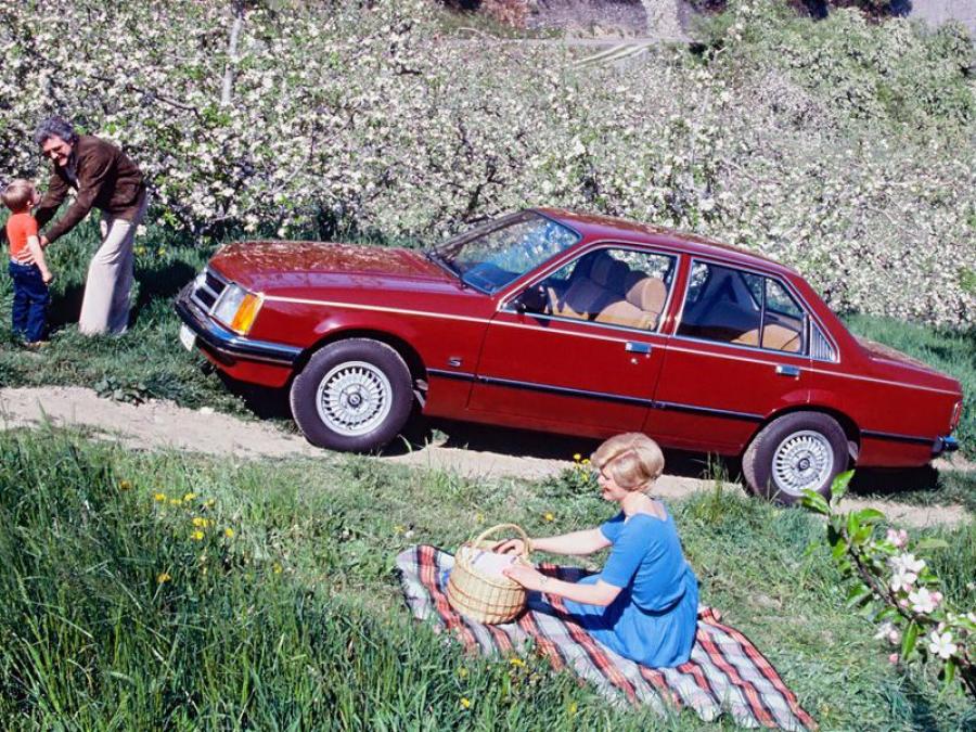  Opel Commodore (C) 1978 года  (фото 8 из 14)